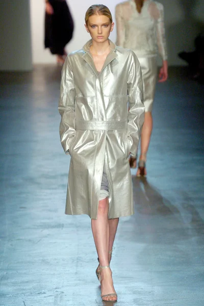 Look 25